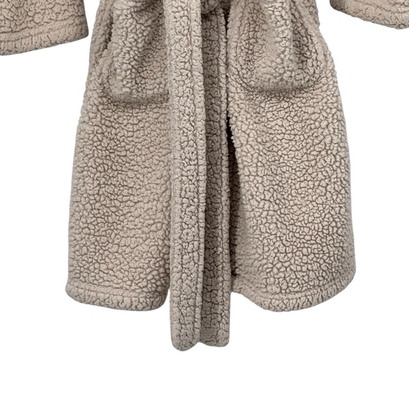 *Women’s Pottery Barn One Size Teddy Bear Faux Shearling Short Bathrobe with Tie - Picture 6 of 8